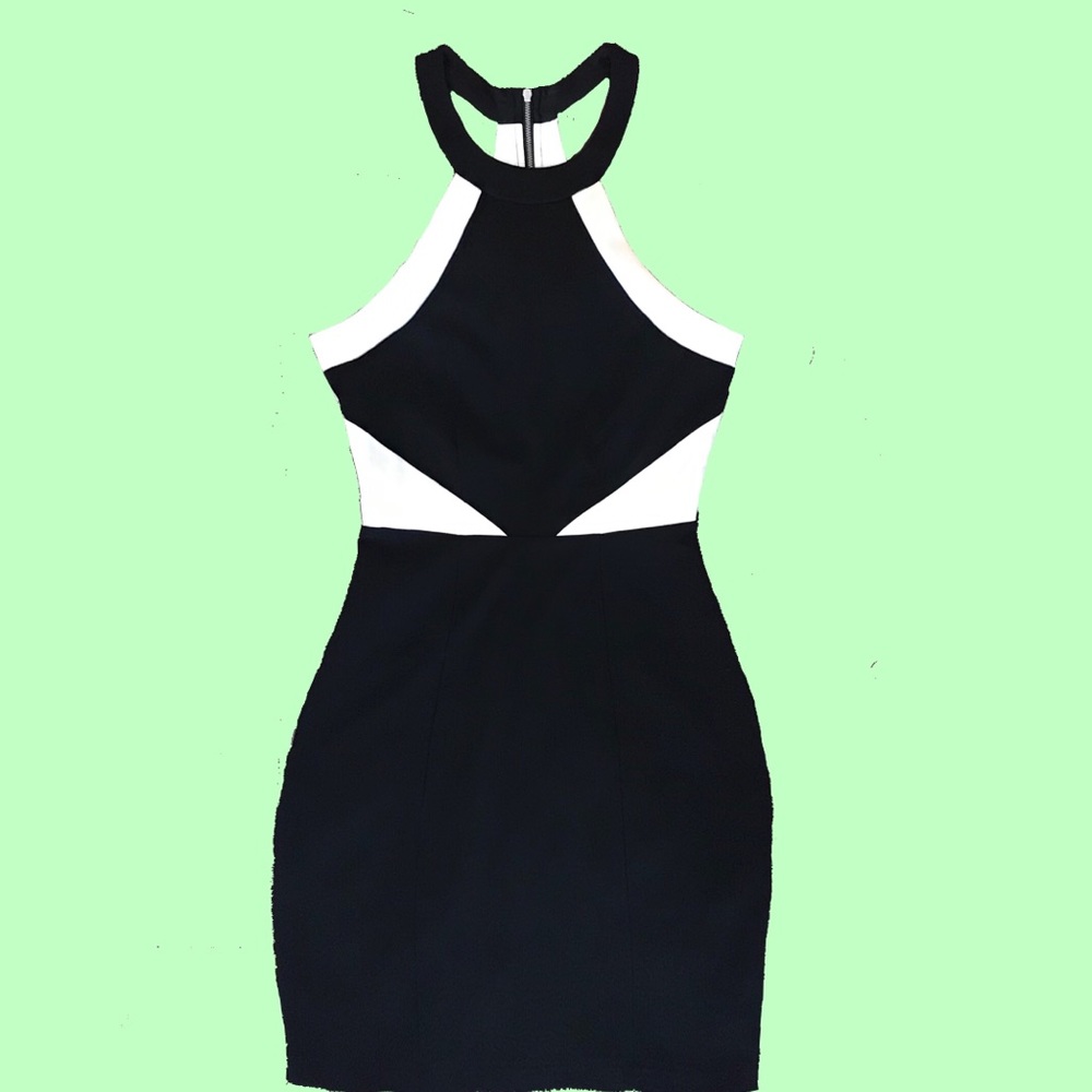 NWT•▪️🔳 Black & White Geometric Dress 🔲▫️•Size S